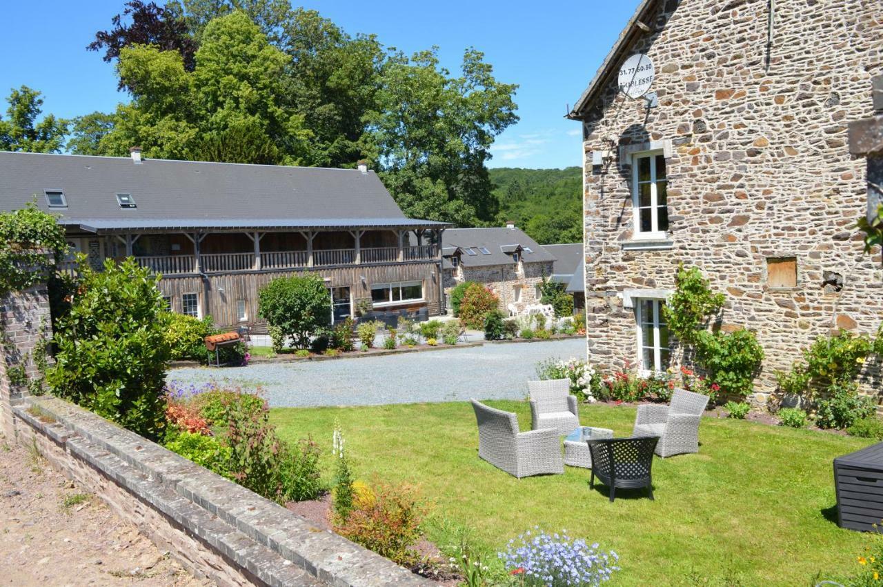 Gite De La Cour Campandré-Valcongrain Kültér fotó